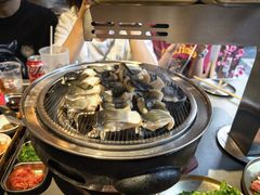 -围炉肉舍•炭烤活鳗•丹东海鲜烤肉(步行街店)