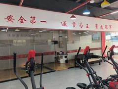 -巅峰减重高端减肥训练营(惠州店)