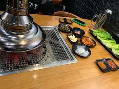 -肉甲韩国木炭烤肉(新壹街1店)