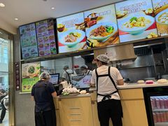 -小杨生煎(金山百联购物中心3楼店)