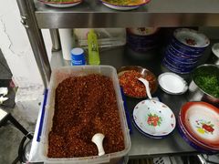-咏勝锑锅麻辣烫(净居寺路总店)