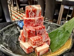 至尊霜降牛肉粒-一哥澳门豆捞 · 十七年经典澳门火锅(四季天地店)