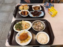 -同济大学本部学苑饮食广场