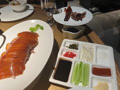 酥香嫩烤鸭-四季民福烤鸭店(西单华威约饭街店)