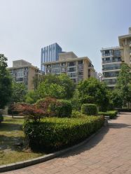 -杉惠素颜美妆皮肤管理中心