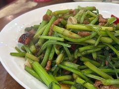 野山芹菜炒肉-洪泽老鱼馆(清浦店)