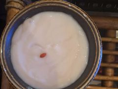 -老牌坊云南鱼豆花火锅(哈西万达店)