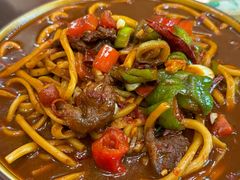 -吐尔逊拌面美食