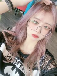 -PE SALON