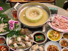 -禄婶鸡煲·打边炉