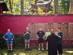 -峨眉山报国寺