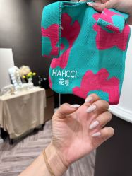 -花岐款式专研健康美甲沙龙