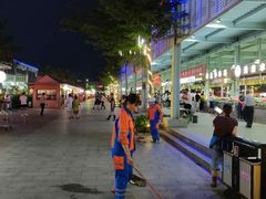 -亚龙湾8号(丁村万人海鲜广场店)