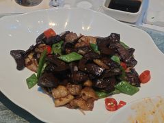 葱爆牛肝菌-湯記傳菜