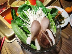 蔬菜拼盘-九鼎轩脆毛肚火锅(徐州苏宁店)
