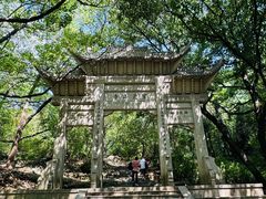 -灵岩山风景区