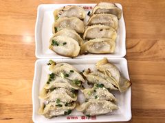 鲜肉锅贴-小姜锅贴(凤凰街店)