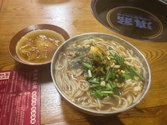 -正宗杨记普洱酸醋米线(总店)