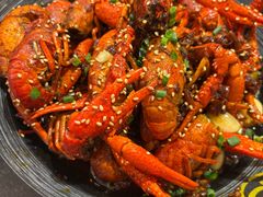 -肥肥虾庄·金牌油焖大虾(汉口城市广场店)