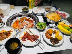 -欢乐牧场·海鲜烧烤涮自助餐(蚌山万达店)
