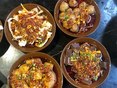 -巴四老城区炭火蛙锅(张江店)
