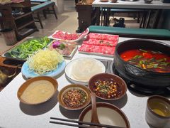 -贵府酸汤牛肉火锅·贵州老字号(飞山街店)