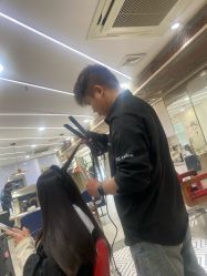 -PE SALON