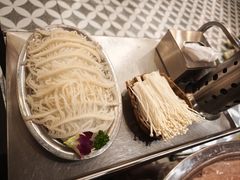 -朱光玉火锅馆(龙阳广场店)