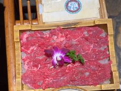 -老牌坊云南鱼豆花火锅(爱建店)