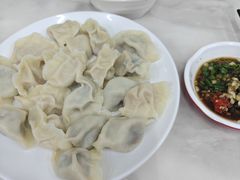 -孖妹上肉饺子馆