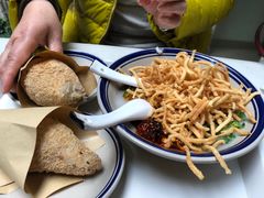 -正南齐北·老街糯米团(洪崖洞店)