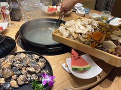 -一朵菌·野生菌探索家火锅(南亚店)