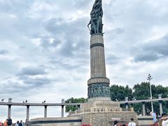 -人民防洪胜利纪念塔