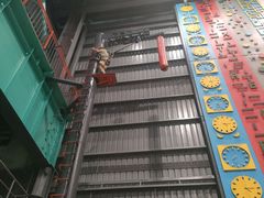 -极限PLAY运动娱乐新世界·团建派对潮玩休闲馆·室内蹦极高空游乐园