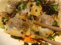 -八二小区抄手(龙湖上城天街店)