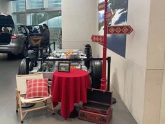 -理想汽车(世纪汇店)