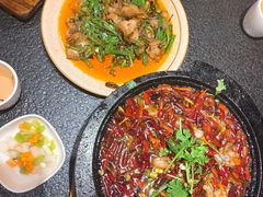 -万重锦·人文川菜馆(骡马市店)