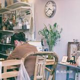 一杯Dirty 一杯抹茶拿铁 一份香蕉核桃磅蛋糕