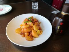菠萝咕噜肉-有璟阁港式餐厅(国贸商城店)