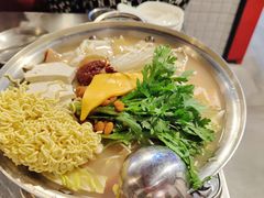 部队火锅-富乐满韩国正宗炸鸡韩国料理(虹泉路店)