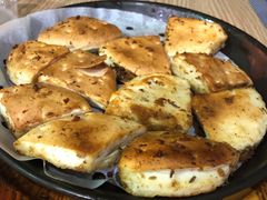 料理烤特色火烧-老东镇啤酒屋海鲜加工·蒸汽海鲜·海鲜烧烤(台东店)