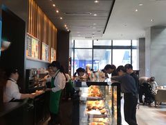 -星巴克(前滩世贸中心店)