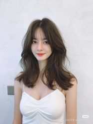 -时尚殿堂明星门店