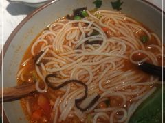 -百春原湖南牛肉粉(百联世纪店)