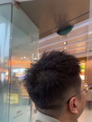 -川和潮人