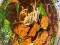 -镇南锅盖面馆(解放路店)