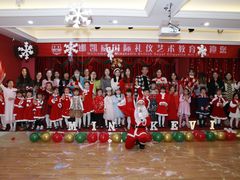 -米娜凯威少儿礼仪艺术教育(南海新凯广场店)