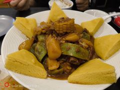 一锅出（排骨炖油豆角）-红东阁东北菜烤肉酒馆(CROSS万象汇店)