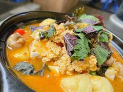-大富蚝乌东哥饭店·石锅鱼杂·柠檬鸭(革新路店)