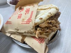 优质腊汁肉夹馍-薛昌利大米面皮(南关正街店)
